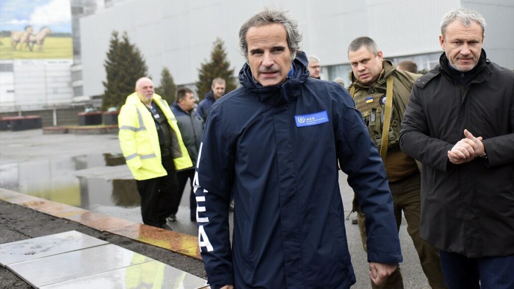 El jefe del OIEA visita una central nuclear en territorio ruso «dada la grave situación» de seguridad