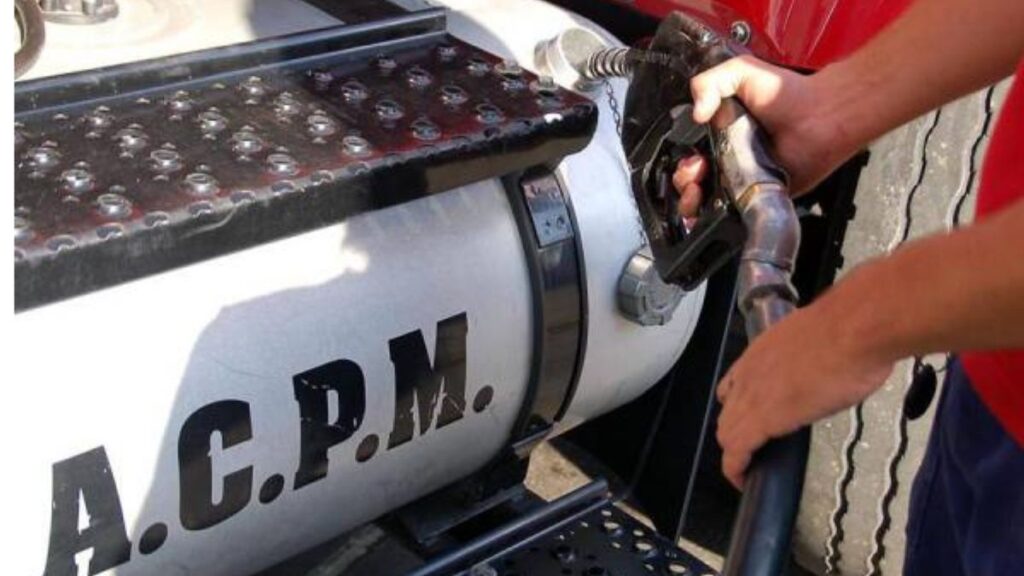 Nuevo golpe al bolsillo: Precio del diésel se dispara