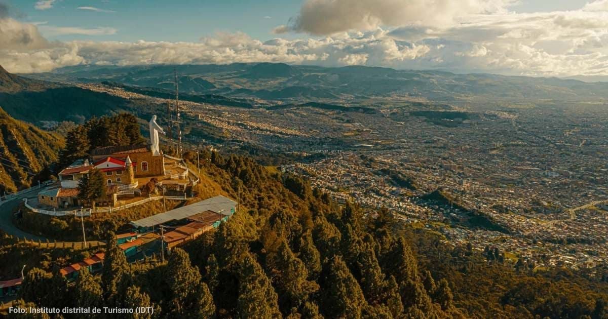 Cuál es el mirador de Bogotá más alto y cómo visitarlo; vale la pena pegarse el viaje