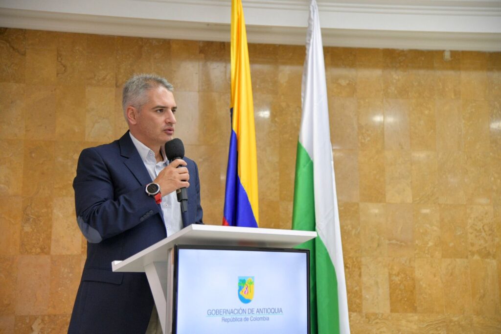 «No más elefantes blancos en Antioquia»: gobernador