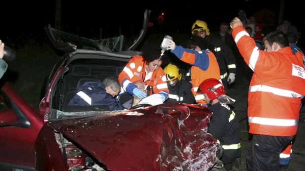 Dos muertos y tres heridos en una colisión múltiple en A Coruña