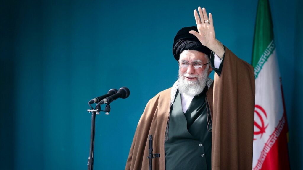 El líder supremo de Irán es trasladado a un lugar seguro con medidas de seguridad reforzadas