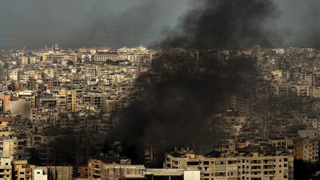 Israel asegura haber matado a otro alto cargo de Hizbulá en un ataque sobre Beirut: ya son 20 los objetivos eliminados Israel asegura haber matado a otro alto cargo de Hizbulá en un ataque sobre Beirut: ya son 20 los objetivos eliminados