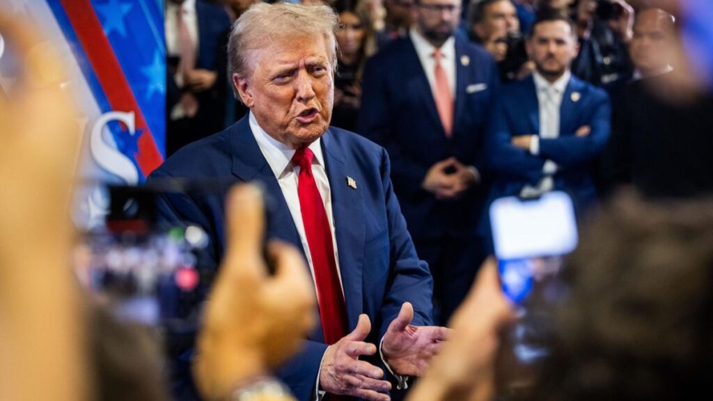 Trump se «encuentra a salvo» tras los disparos oídos en las cercanías de un campo de golf donde jugaba el expresidente