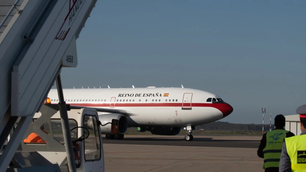 El ministro Cuerpo desmitifica los viajes en los aviones oficiales Falcon: «No es cómodo»