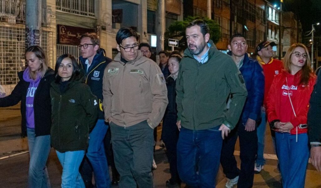 Galán lideró la megatoma en Galerías e hizo operativos de seguridad Galán lideró la megatoma en Galerías e hizo operativos de seguridad
