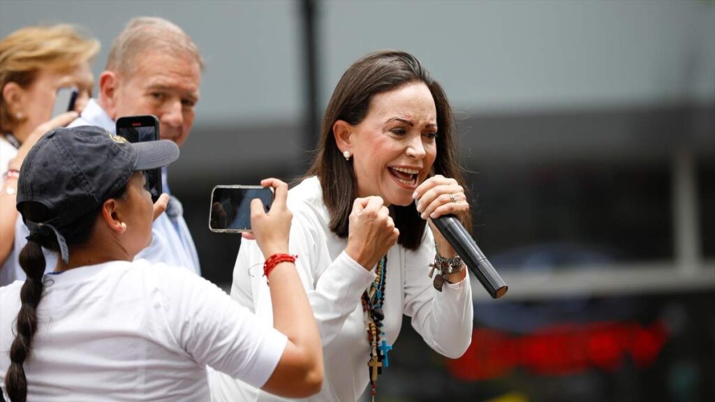 María Corina Machado justifica el exilio de Edmundo González: «Su vida corría peligro»