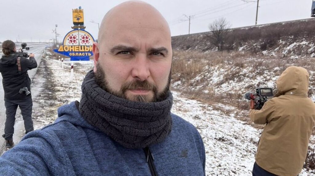 Una activista anti-Putin denuncia que el periodista Pablo González le espiaba, seguía sus pasos y le grababa