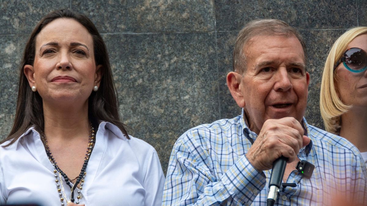 Edmundo González justifica su salida a España para «cambiar las cosas» y se abra una nueva etapa en Venezuela