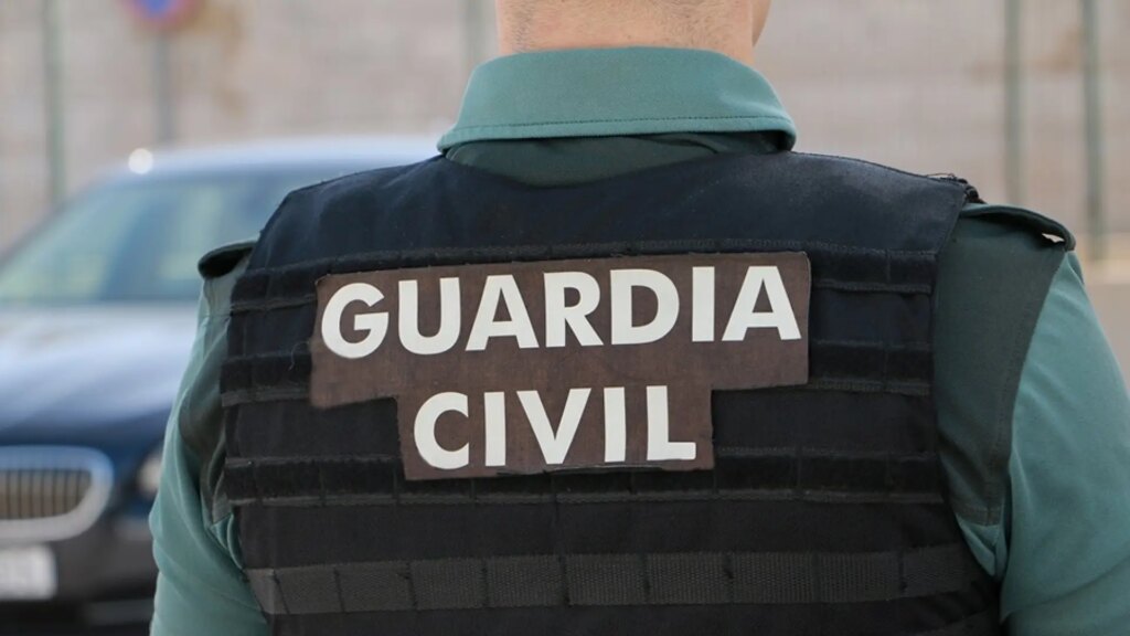 Investigan la muerte de un joven de 25 años en la piscina de un restaurante en Sotogrande
