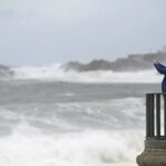 17 están en riesgo importante por lluvias, vientos y oleaje