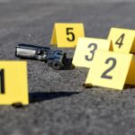 Encontraron cuerpo baleado con tatuajes y camiseta de fútbol en Caucasia