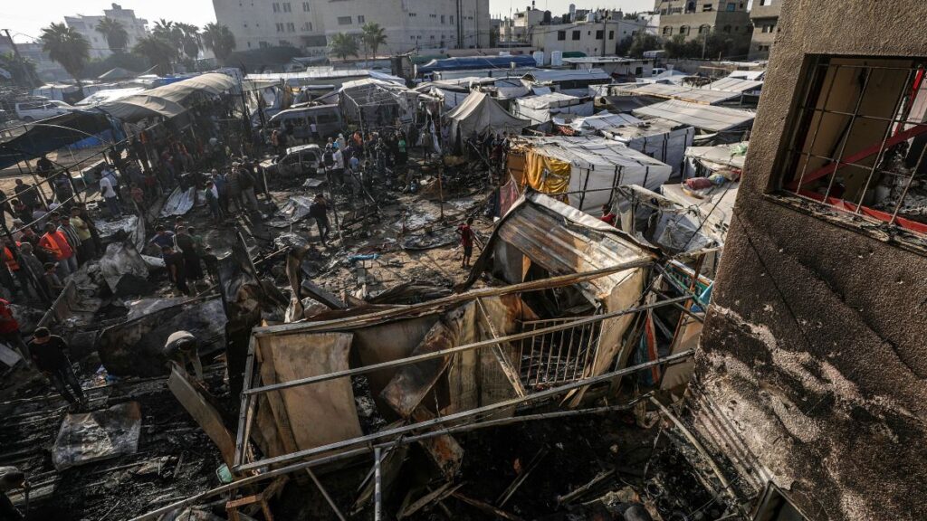 Al menos cuatro muertos y 40 heridos tras un bombardeo israelí contra un hospital en Gaza Al menos cuatro muertos y 40 heridos tras un bombardeo israelí contra un hospital en Gaza