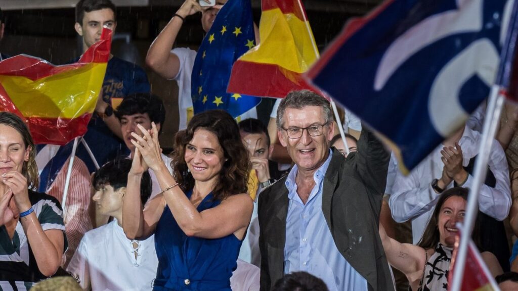 Ayuso se reafirma con su órdago contra Sánchez a costa de romper la línea de actuación del partido | Ayuso se reafirma con su órdago contra Sánchez a costa de romper la línea de actuación del partido |