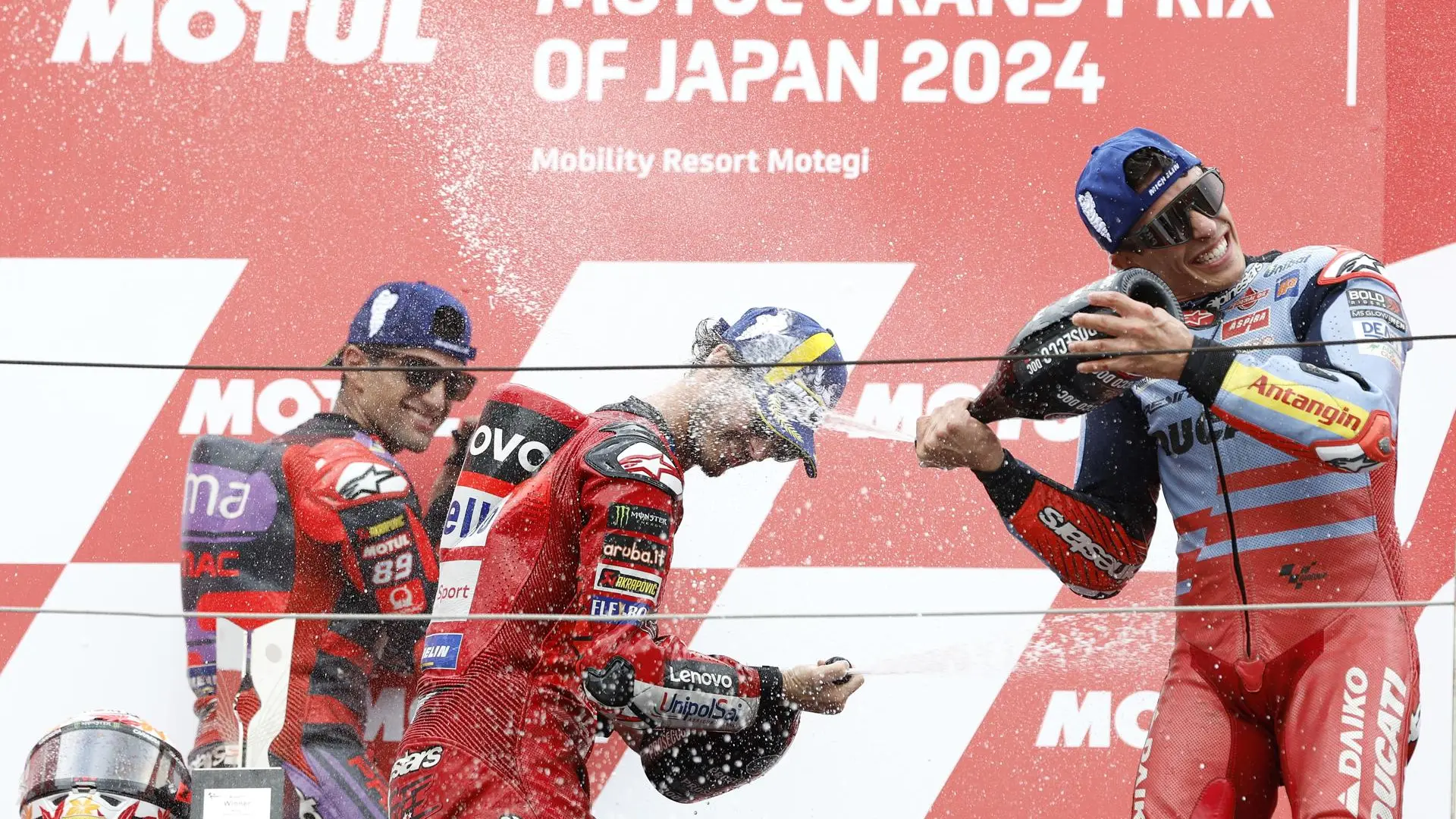 Bagnaia aprieta el Mundial de MotoGP en Japón mientras Jorge Martín salva los muebles y Marc Márquez sube al podio