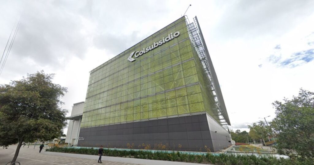 Colsubsidio lanzó nuevas ofertas de empleo con salarios de hasta  millones; sepa cómo aplicar