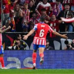 El Atlético recurrirá la «desproporcionada» sanción de cierre parcial del Metropolitano tras los incidentes del derbi