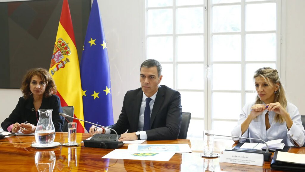 El Gobierno decreta tres días de luto oficial por las víctimas de la DANA y declarará las zonas afectadas como catastróficas El Gobierno decreta tres días de luto oficial por las víctimas de la DANA y declarará las zonas afectadas como catastróficas