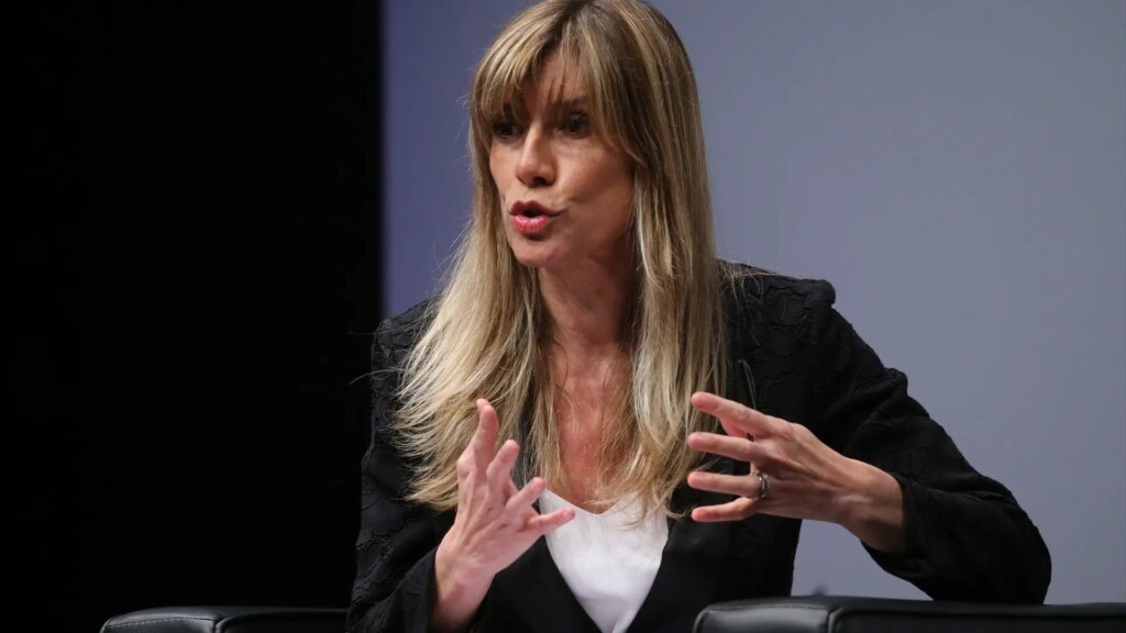 El PP llamará a Begoña Gómez para que acuda a la comisión de la Complutense en la Asamblea y se plantea citar a Sánchez El PP llamará a Begoña Gómez para que acuda a la comisión de la Complutense en la Asamblea y se plantea citar a Sánchez