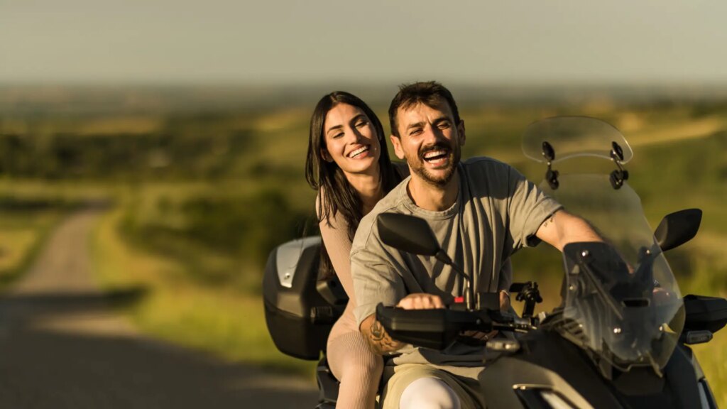 Las excepciones médicas que dejan pilotar una moto sin casco de forma legal en España Las excepciones médicas que dejan pilotar una moto sin casco de forma legal en España