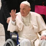 El papa urge al mundo a detener «la espiral de venganza» en Oriente Medio