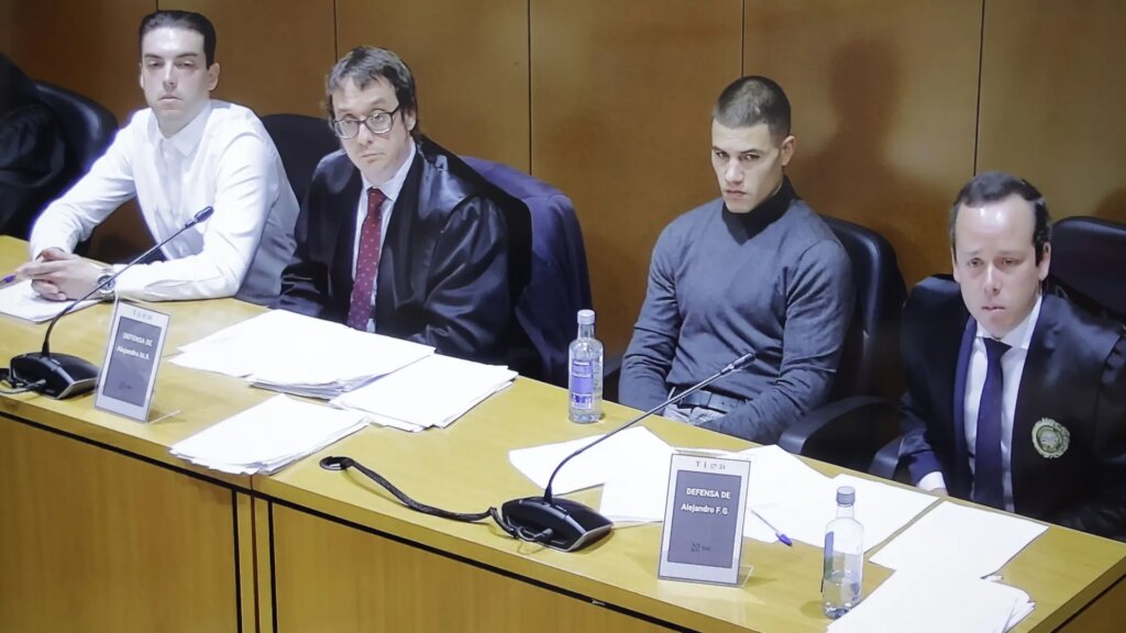 Testigos confirman que no pudo defenderse y que recibió una «paliza» Testigos confirman que no pudo defenderse y que recibió una «paliza»