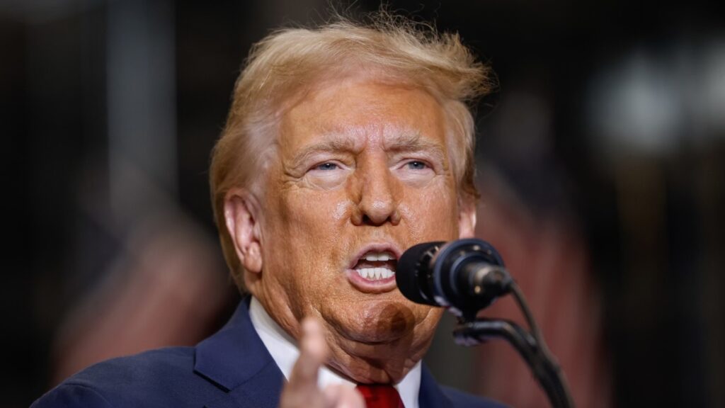 Trump promete deportar a los inmigrantes ilegales y pide la pena de muerte para quienes maten a estadounidenses Trump promete deportar a los inmigrantes ilegales y pide la pena de muerte para quienes maten a estadounidenses