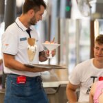 Un estudio apunta que el 22,7% de los jóvenes en Cataluña están sobrecualificados para sus empleos Un estudio apunta que el 22,7% de los jóvenes en Cataluña están sobrecualificados para sus empleos