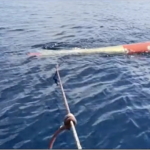 Unos pescadores encuentran un torpedo de la Armada a la deriva cerca de la isla de Tabarca