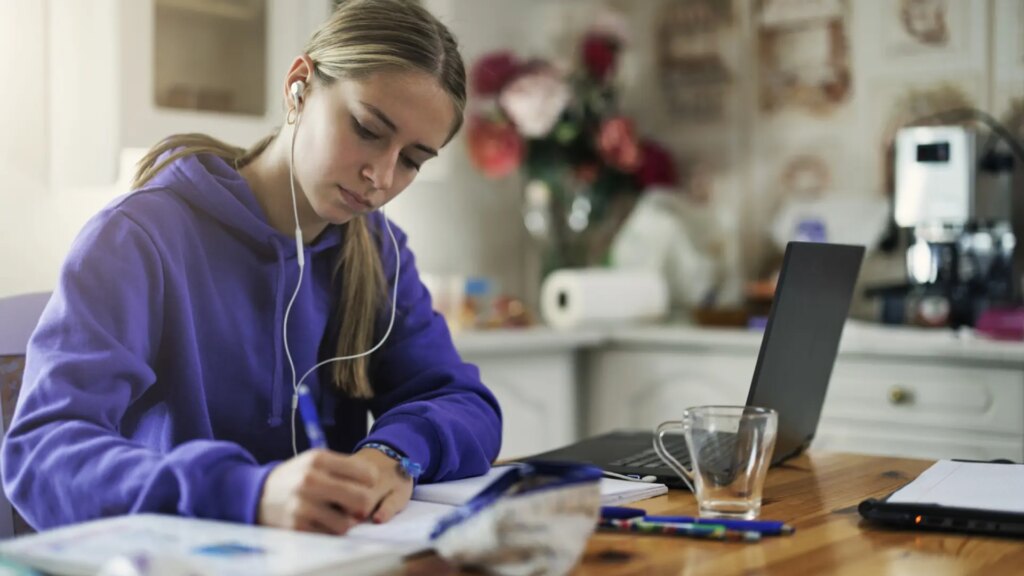 ¿Cómo cuidar la salud mental de tus hijos? Siete herramientas imprescindibles para proteger a los más jóvenes ¿Cómo cuidar la salud mental de tus hijos? Siete herramientas imprescindibles para proteger a los más jóvenes