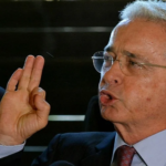 “Qué sesgo para investigarme”: Uribe a Fiscalía por interceptación