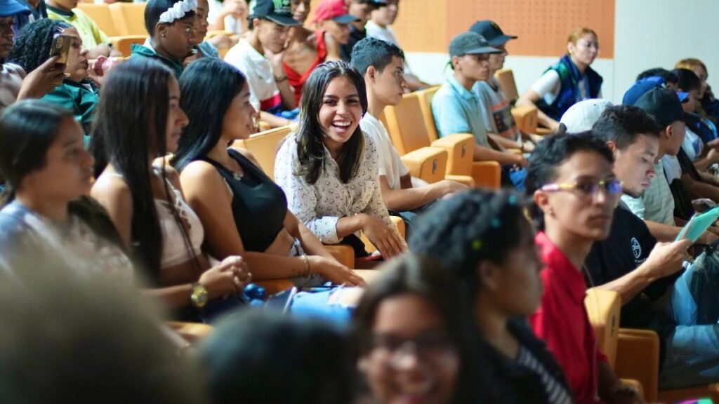 Abren convocatoria para 600 becas para pregrados en Medellín Abren convocatoria para 600 becas para pregrados en Medellín