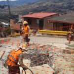 Adelantan las reparaciones tras explosión en alcantarillado de Medellín Adelantan las reparaciones tras explosión en alcantarillado de Medellín