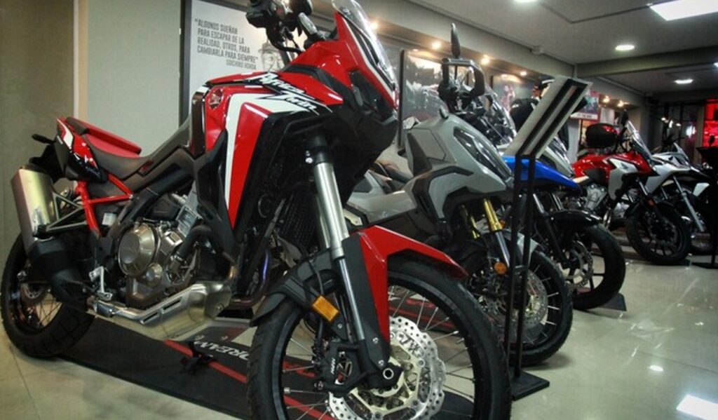 Honda se adelanta en la carrera: La nueva rival de las gigantes del motor Honda se adelanta en la carrera: La nueva rival de las gigantes del motor