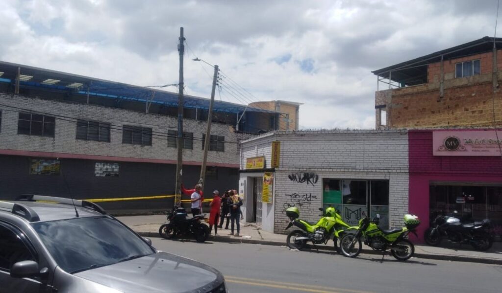 Terror en Autopista Sur: intento de robo de menor de edad deja dos muertos Terror en Autopista Sur: intento de robo de menor de edad deja dos muertos