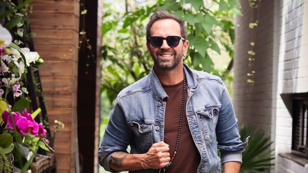 Cantante Lucas Arnau denunció que entraron a su casa en Rionegro para robar Cantante Lucas Arnau denunció que entraron a su casa en Rionegro para robar