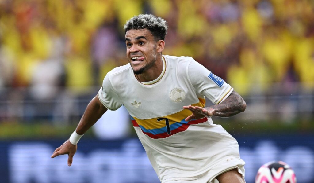 [VIDEO] Colombia anota el 2-0 sobre Chile con jugada de James y Lucho
