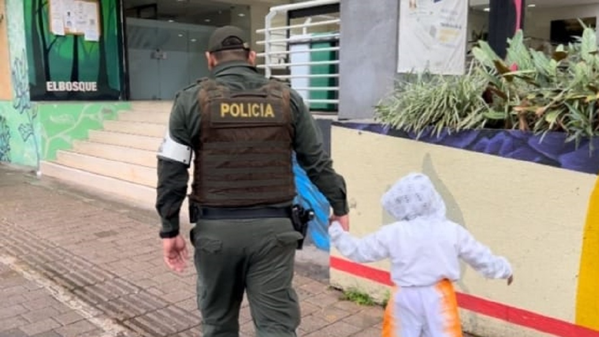 En estado de abandono rescatan a niño de 5 años en la comuna 13 de Medellín En estado de abandono rescatan a niño de 5 años en la comuna 13 de Medellín