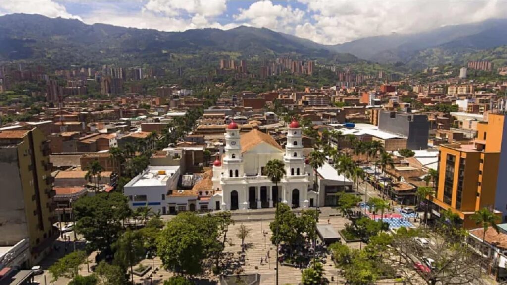 La Alcaldía de Envigado no prestará servicio este viernes La Alcaldía de Envigado no prestará servicio este viernes