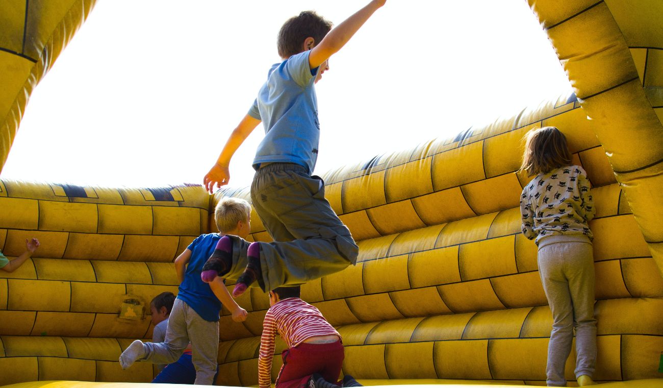 Vacaciones recreativas para niños y jóvenes en la semana de receso
