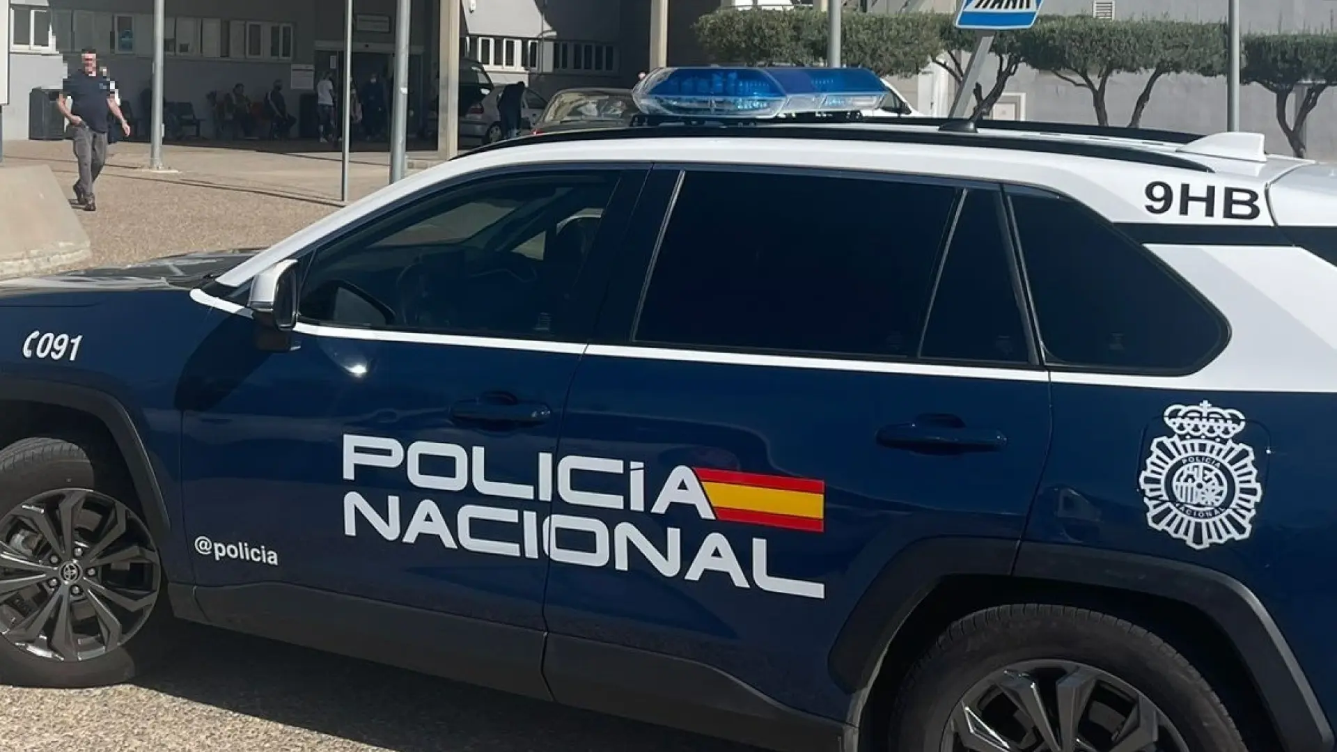 Detienen a una mujer por dejar morir a su bebé recién nacido en el interior de un inodoro Detienen a una mujer por dejar morir a su bebé recién nacido en el interior de un inodoro
