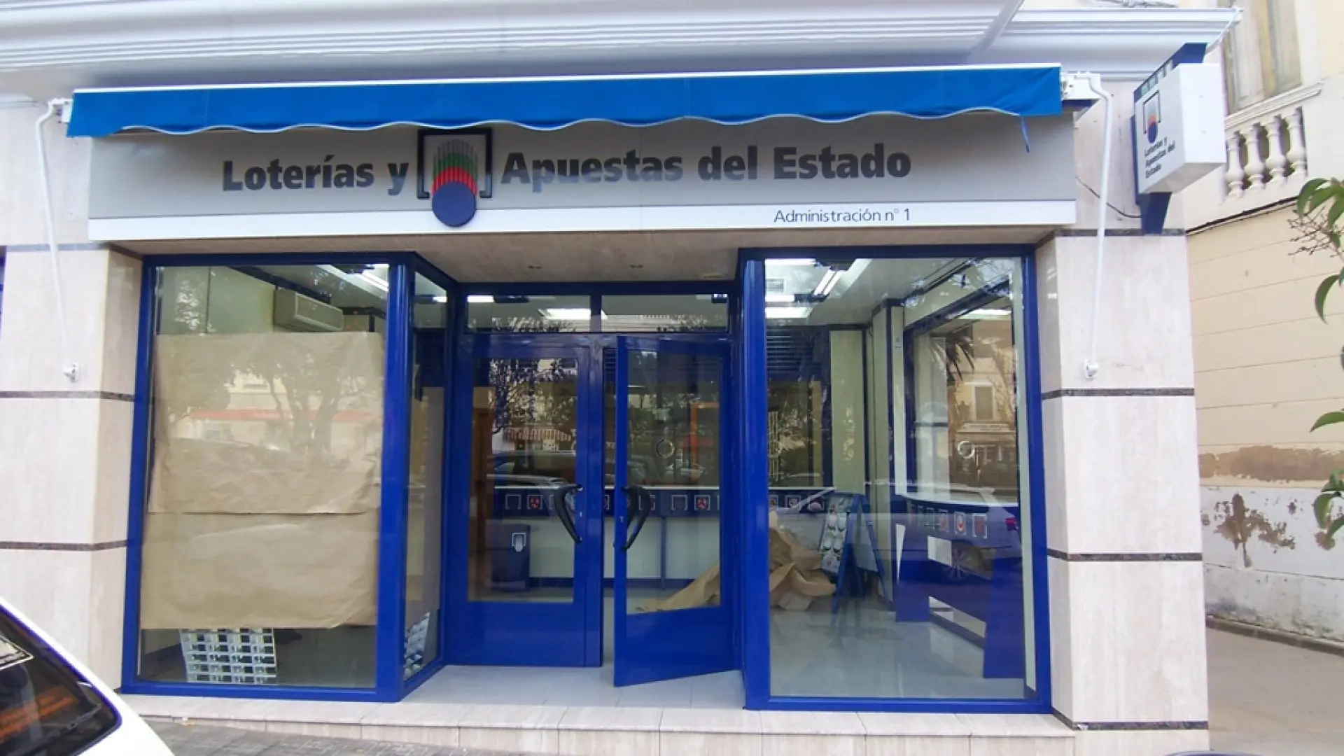 Dos acertantes de la Primitiva ganan 550.000 euros y el bote sube a 1,8 millones Dos acertantes de la Primitiva ganan 550.000 euros y el bote sube a 1,8 millones