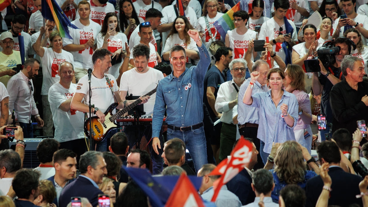 El PSOE se moviliza para exaltar a Pedro Sánchez en el Congreso Federal de la semana que viene El PSOE se moviliza para exaltar a Pedro Sánchez en el Congreso Federal de la semana que viene