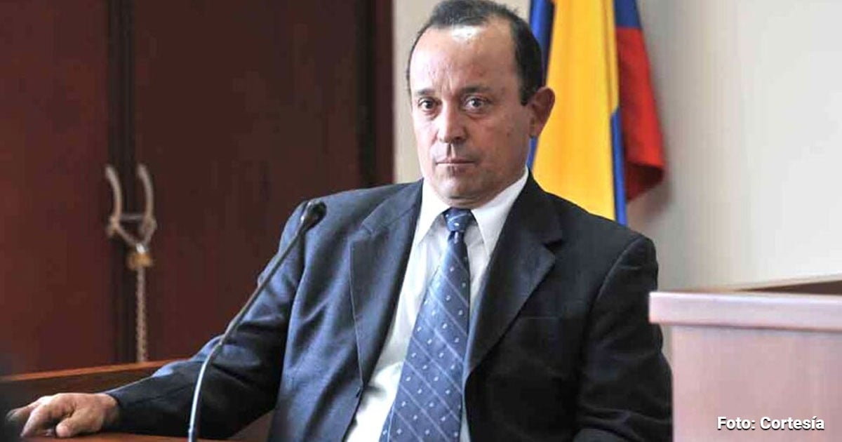 El fiscal que quiere ver a Santiago Uribe condenado por ‘Los 12 apóstoles’, un caso que aún no se cierra El fiscal que quiere ver a Santiago Uribe condenado por ‘Los 12 apóstoles’, un caso que aún no se cierra