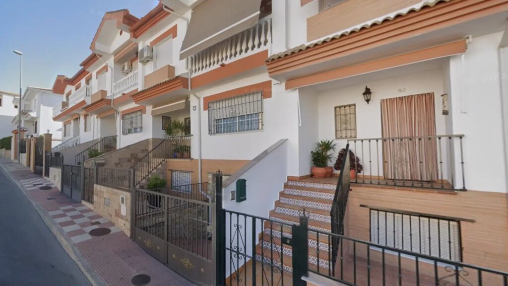 El pueblo de Granada en el que se venden casas de 100 metros cuadrados por menos de 49.000 euros El pueblo de Granada en el que se venden casas de 100 metros cuadrados por menos de 49.000 euros