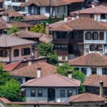 Este pueblo de nombre impronunciable y casas del Renacimiento búlgaro es uno de los más bonitos de Europa