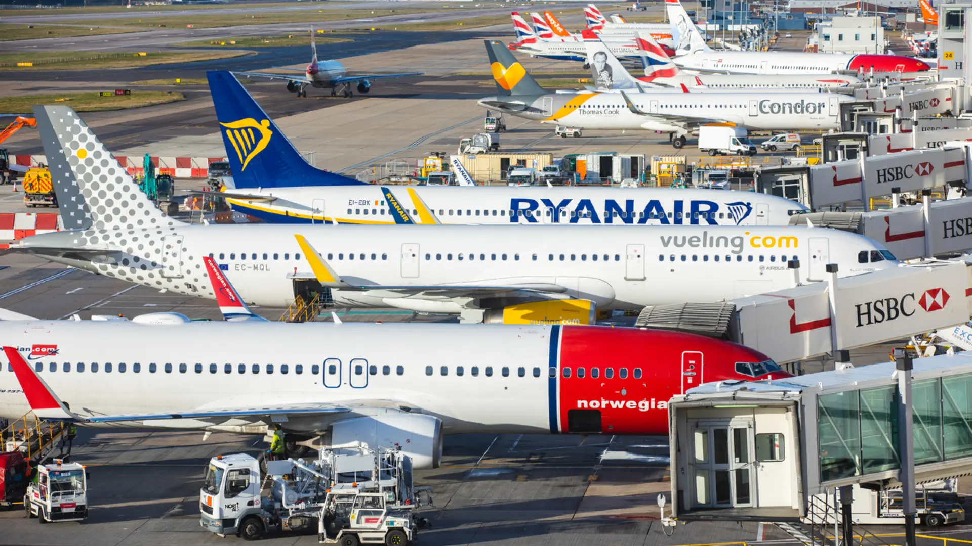 Evacuada la Terminal Sur del aeropuerto londinense de Gatwick por «un incidente de seguridad» Evacuada la Terminal Sur del aeropuerto londinense de Gatwick por «un incidente de seguridad»