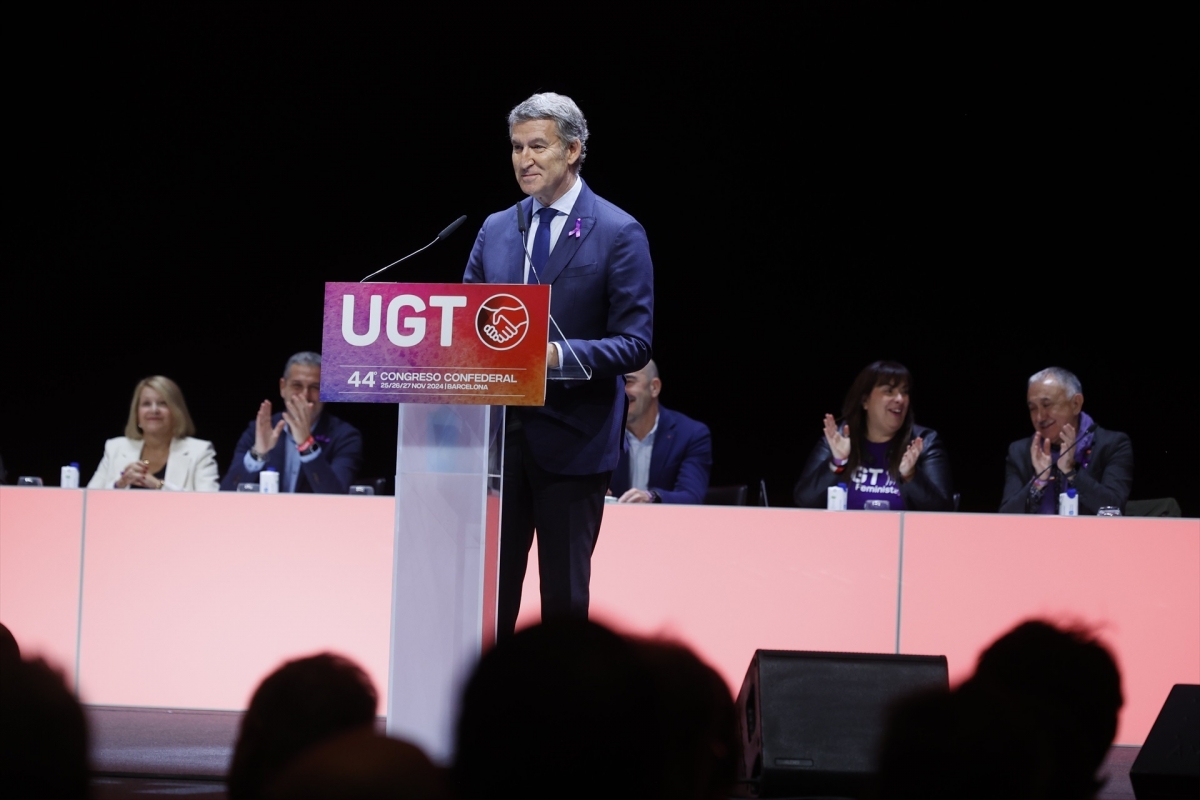 Feijóo reclama en el Congreso de UGT que las «grandes decisiones» vuelvan a tomarlas las mayorías