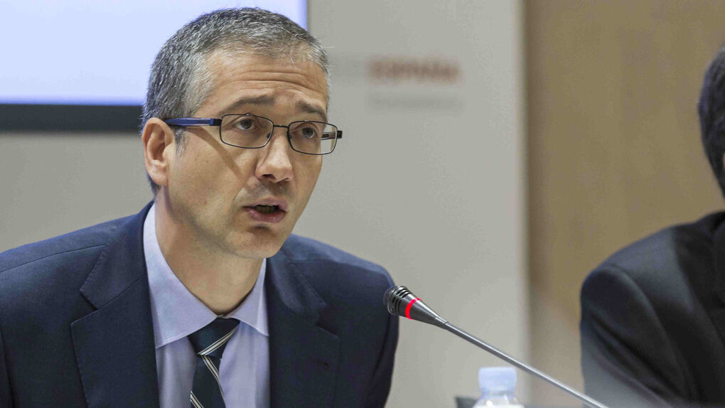 Hernández de Cos, elegido nuevo director gerente del Banco Internacional de Pagos Hernández de Cos, elegido nuevo director gerente del Banco Internacional de Pagos