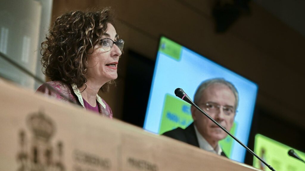 La cúpula de la Agencia Tributaria usó el argumentario de la ponencia marco del PSOE para defender el cupo catalán La cúpula de la Agencia Tributaria usó el argumentario de la ponencia marco del PSOE para defender el cupo catalán